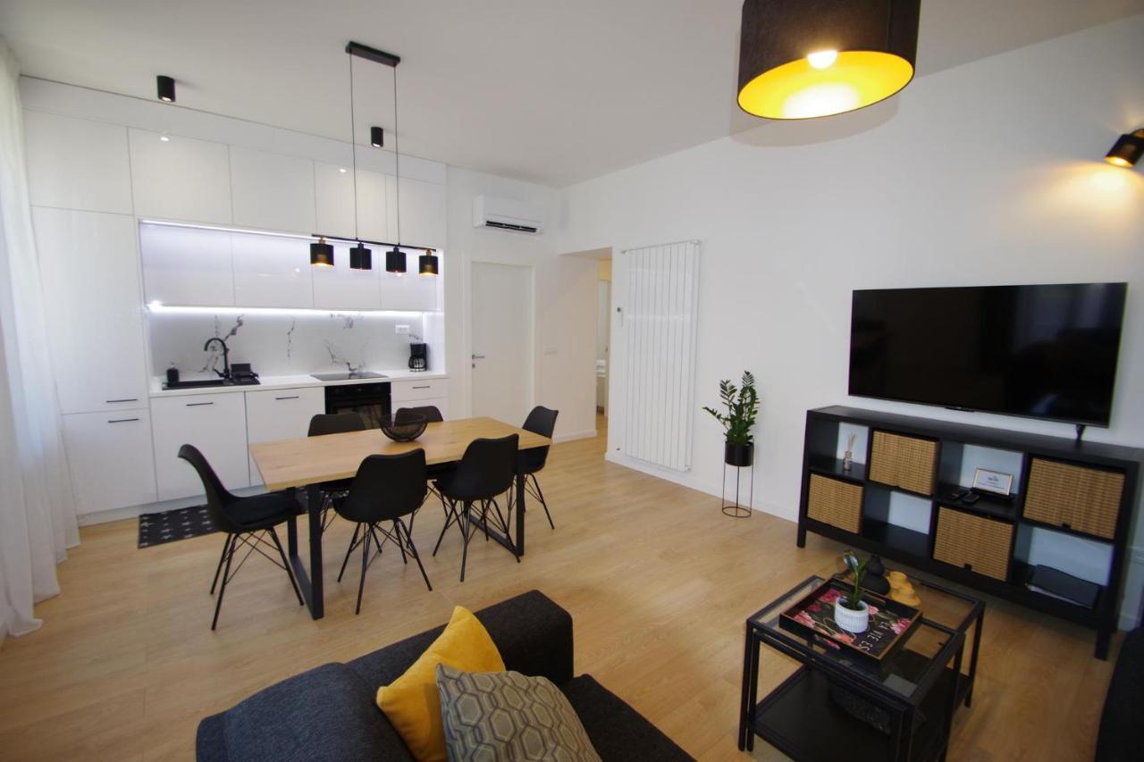 Bright & Modern 2-bedroom Flat In Appartement Pula